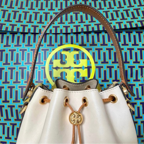 Tory Burch T Leather Bucket Bag - Limited Edition - Picture 2 of 10